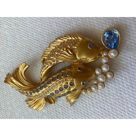 Avon Jewelry - RARE VTG. 1990'S ELIZABETH TAYLOR FOR AVON "SEA SHIMMER" KOI FISH BROOCH SIGNED.